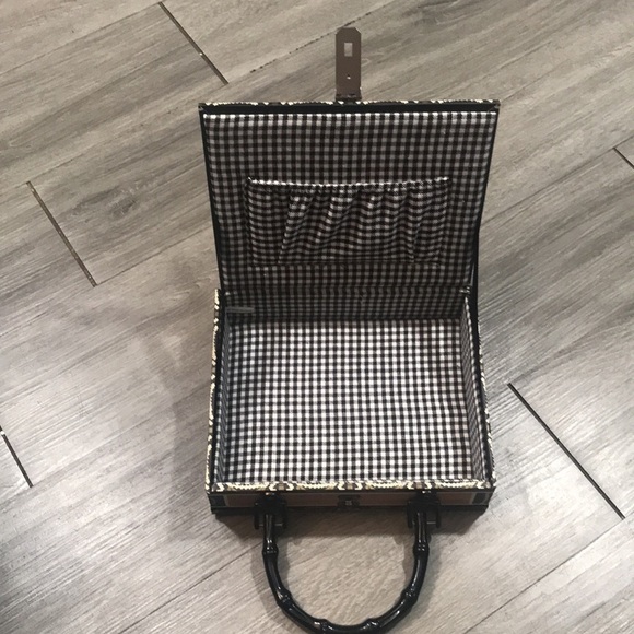 Vintage Cigar Box “So Chic” Embroidered & Beaded Handbag - Picture 7 of 10